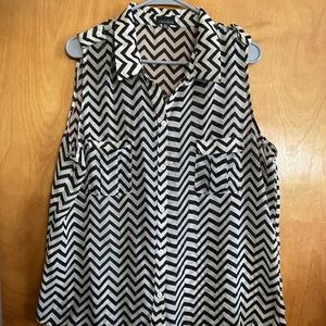 Women’s black and white sheer Chevron print shirt